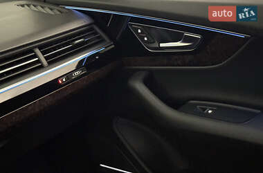 Внедорожник / Кроссовер Audi Q7 2018 в 