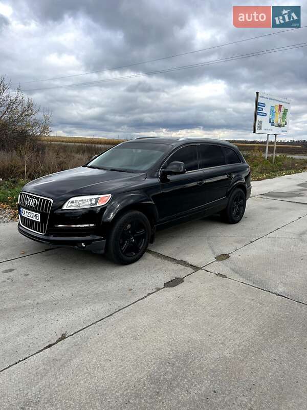 Внедорожник / Кроссовер Audi Q7 2006 в Змиеве
