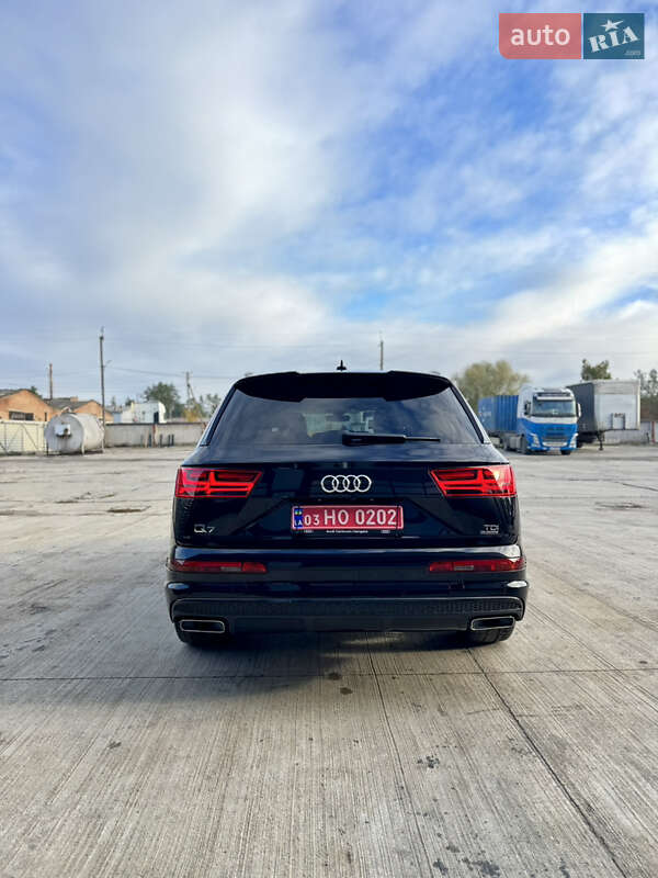 Внедорожник / Кроссовер Audi Q7 2018 в Вараше фото 6 Внедорожник / Кроссовер Audi Q7 2018 в Вараше