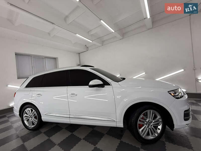 Внедорожник / Кроссовер Audi Q7 2018 в Трускавце