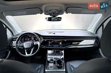Позашляховик / Кросовер Audi Q7 2020 в  фото 57 Позашляховик / Кросовер Audi Q7 2020 в