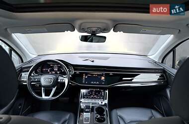 Позашляховик / Кросовер Audi Q7 2020 в  фото 59 Позашляховик / Кросовер Audi Q7 2020 в