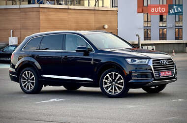 Позашляховик / Кросовер Audi Q7 2018 в  фото 2 Позашляховик / Кросовер Audi Q7 2018 в