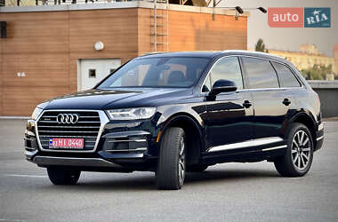 Позашляховик / Кросовер Audi Q7 2018 в  фото 14 Позашляховик / Кросовер Audi Q7 2018 в