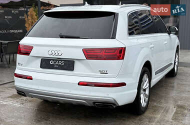 Позашляховик / Кросовер Audi Q7 2016 в 