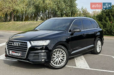 Внедорожник / Кроссовер Audi Q7 2018 в 