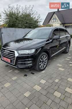 Позашляховик / Кросовер Audi Q7 2018 в Сарнах