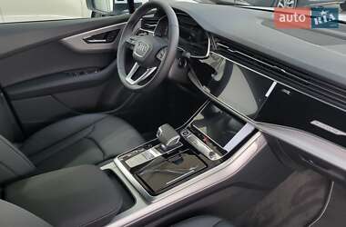 Позашляховик / Кросовер Audi Q7 2025 в 