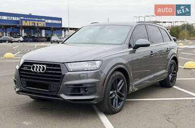 Позашляховик / Кросовер Audi Q7 2018 в Києві