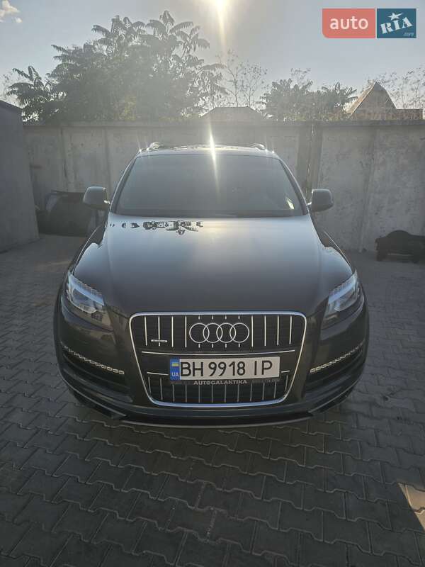 Внедорожник / Кроссовер Audi Q7 2011 в Одессе