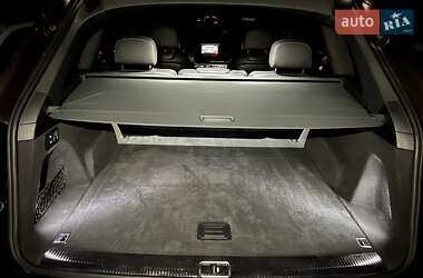 Позашляховик / Кросовер Audi Q7 2015 в 