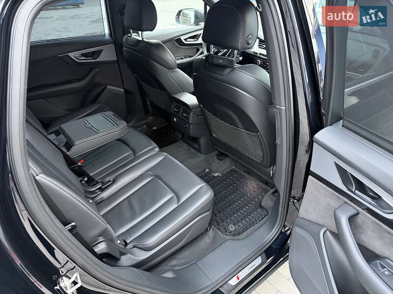 Внедорожник / Кроссовер Audi Q7 2016 в Калуше фото 31 Внедорожник / Кроссовер Audi Q7 2016 в Калуше