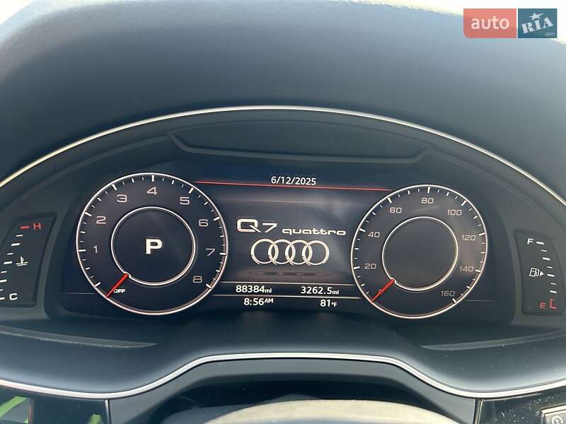 Позашляховик / Кросовер Audi Q7 2016 в Києві