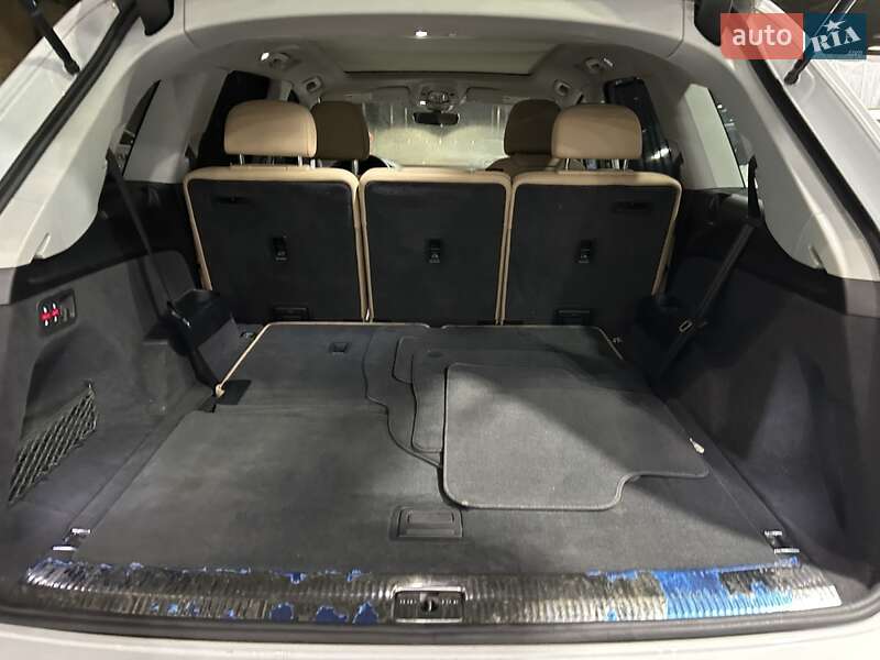 Внедорожник / Кроссовер Audi Q7 2020 в Киеве
