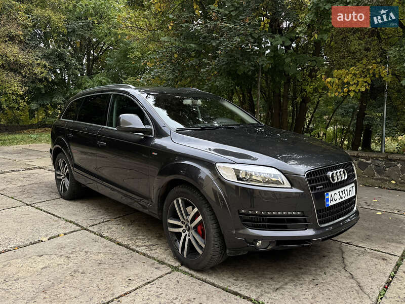 Внедорожник / Кроссовер Audi Q7 2006 в Луцке