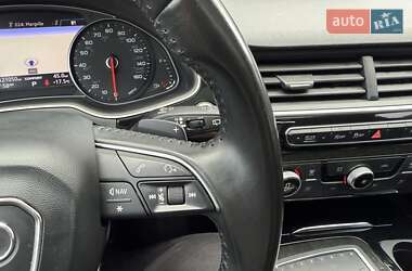 Позашляховик / Кросовер Audi Q7 2017 в  фото 49 Позашляховик / Кросовер Audi Q7 2017 в