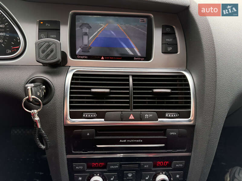 Позашляховик / Кросовер Audi Q7 2014 в Дубні