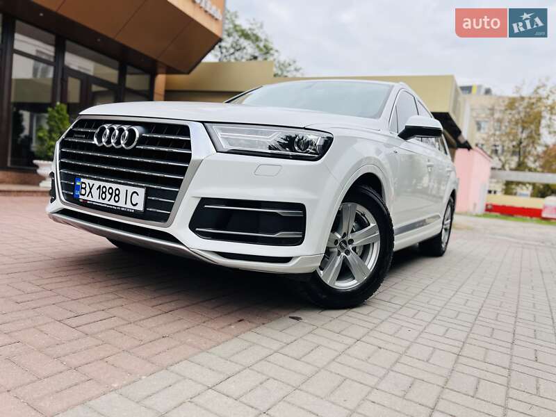 Позашляховик / Кросовер Audi Q7 2015 в Хмельницькому