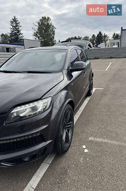 Позашляховик / Кросовер Audi Q7 2015 в  фото 2 Позашляховик / Кросовер Audi Q7 2015 в