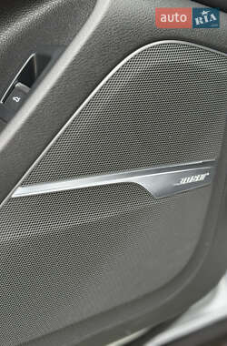 Позашляховик / Кросовер Audi Q7 2019 в 