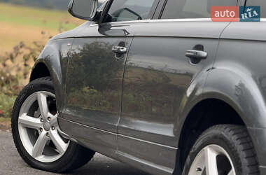 Позашляховик / Кросовер Audi Q7 2011 в 