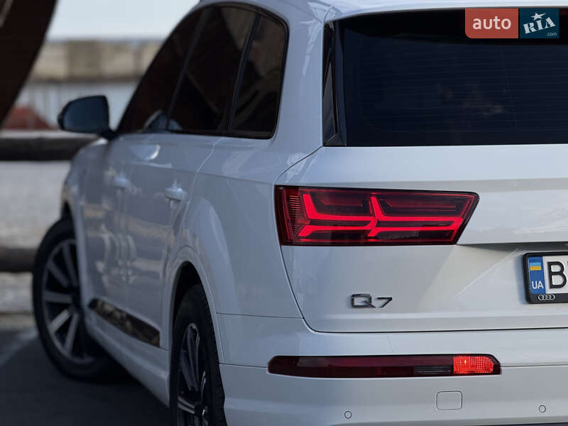Позашляховик / Кросовер Audi Q7 2017 в Одесі фото 8 Позашляховик / Кросовер Audi Q7 2017 в Одесі