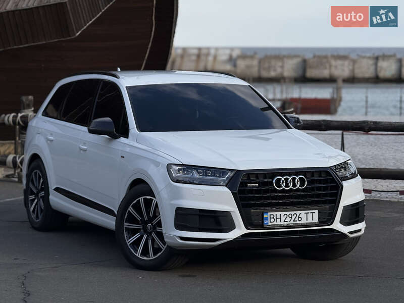 Позашляховик / Кросовер Audi Q7 2017 в Одесі фото 13 Позашляховик / Кросовер Audi Q7 2017 в Одесі