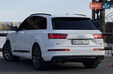 Позашляховик / Кросовер Audi Q7 2017 в Одесі