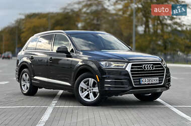 Позашляховик / Кросовер Audi Q7 2017 в  фото 11 Позашляховик / Кросовер Audi Q7 2017 в