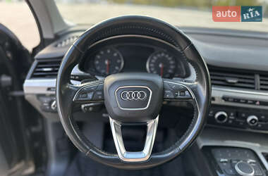 Позашляховик / Кросовер Audi Q7 2017 в  фото 55 Позашляховик / Кросовер Audi Q7 2017 в