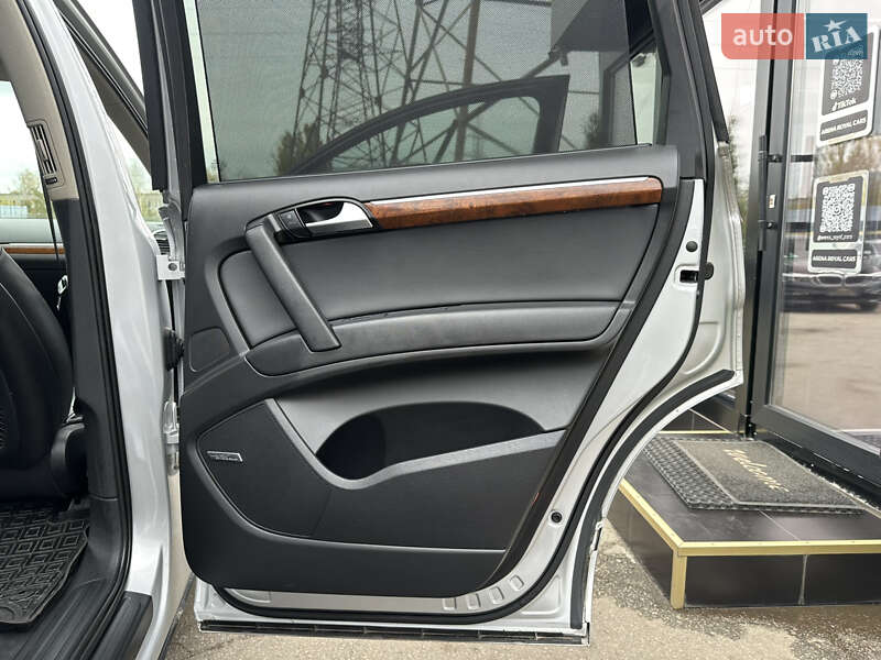 Позашляховик / Кросовер Audi Q7 2015 в Харкові
