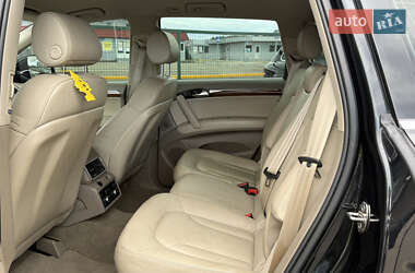 Позашляховик / Кросовер Audi Q7 2007 в 