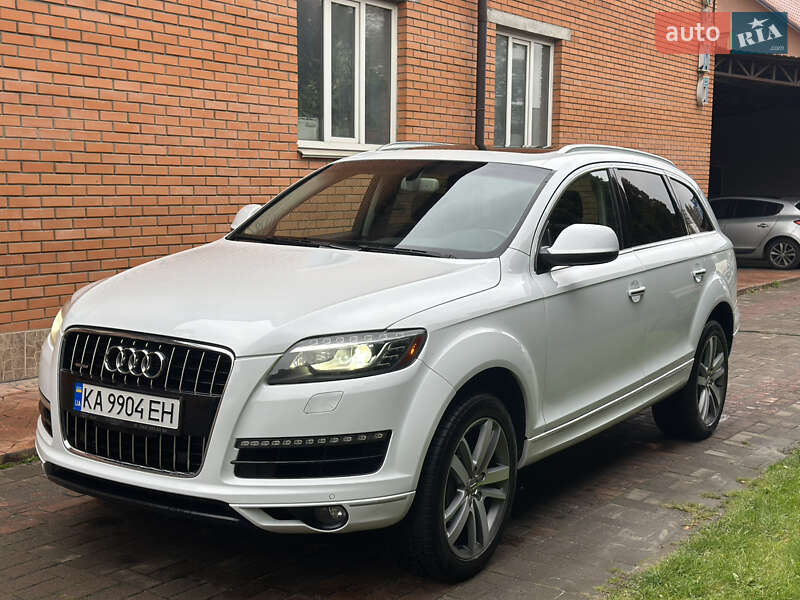 Позашляховик / Кросовер Audi Q7 2014 в 