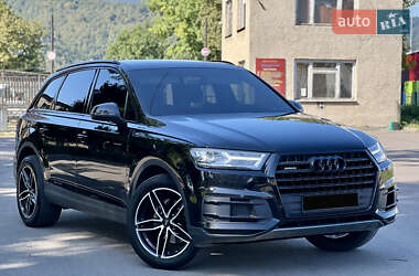 Внедорожник / Кроссовер Audi Q7 2015 в Хусте