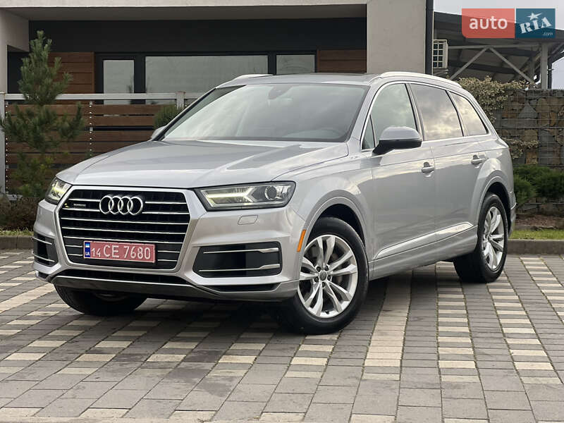 Внедорожник / Кроссовер Audi Q7 2015 в Стрые