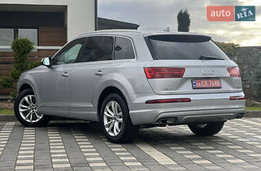 Позашляховик / Кросовер Audi Q7 2015 в  фото 44 Позашляховик / Кросовер Audi Q7 2015 в