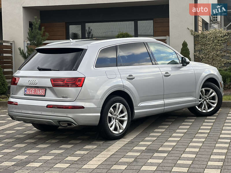Внедорожник / Кроссовер Audi Q7 2015 в Стрые