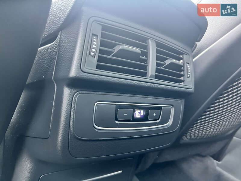 Внедорожник / Кроссовер Audi Q7 2015 в Стрые