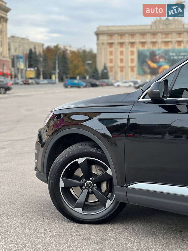 Внедорожник / Кроссовер Audi Q7 2018 в Харькове фото 4 Внедорожник / Кроссовер Audi Q7 2018 в Харькове