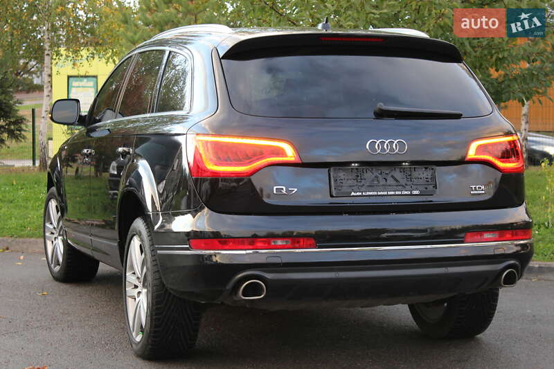 Внедорожник / Кроссовер Audi Q7 2014 в Ровно
