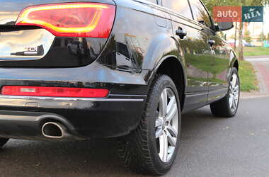 Позашляховик / Кросовер Audi Q7 2014 в  фото 14 Позашляховик / Кросовер Audi Q7 2014 в