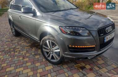 Внедорожник / Кроссовер Audi Q7 2014 в Сарнах
