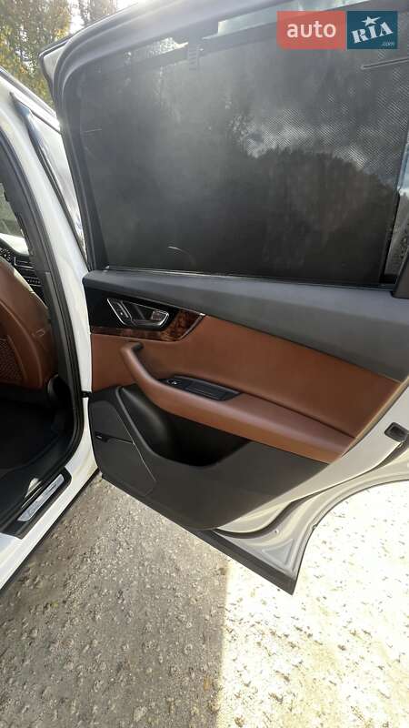 Внедорожник / Кроссовер Audi Q7 2017 в Львове