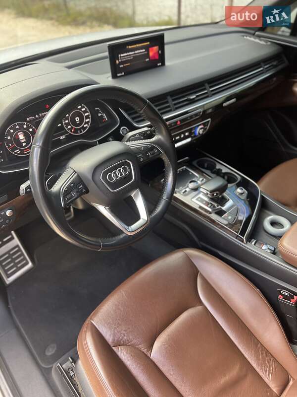 Внедорожник / Кроссовер Audi Q7 2017 в Львове