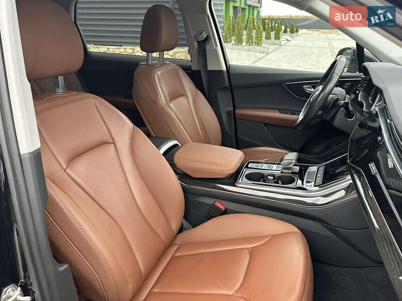 Позашляховик / Кросовер Audi Q7 2020 в Тернополі
