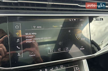 Внедорожник / Кроссовер Audi Q7 2020 в 