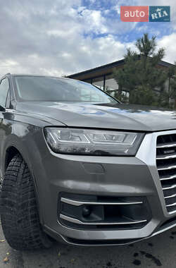 Позашляховик / Кросовер Audi Q7 2016 в Дніпрі