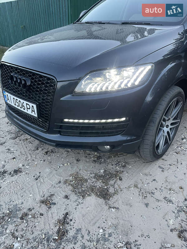 Внедорожник / Кроссовер Audi Q7 2007 в Буче