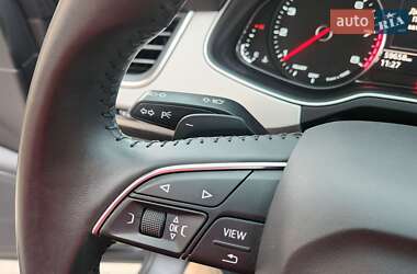 Позашляховик / Кросовер Audi Q7 2019 в 