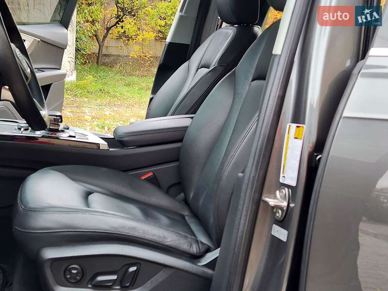 Внедорожник / Кроссовер Audi Q7 2019 в Виннице